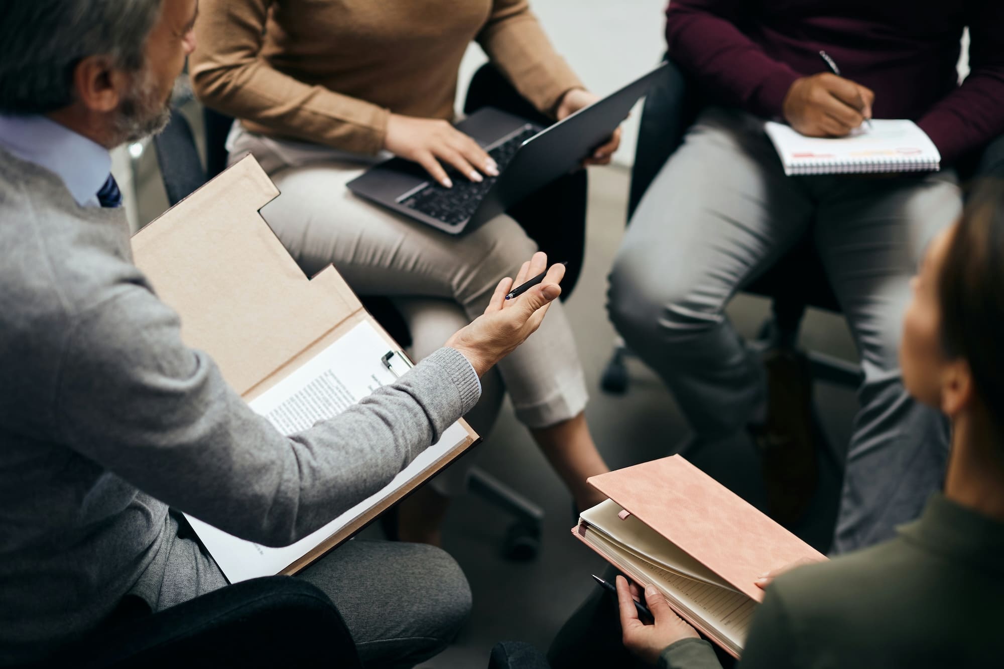Using pharma AI chatbots for internal knowledge management