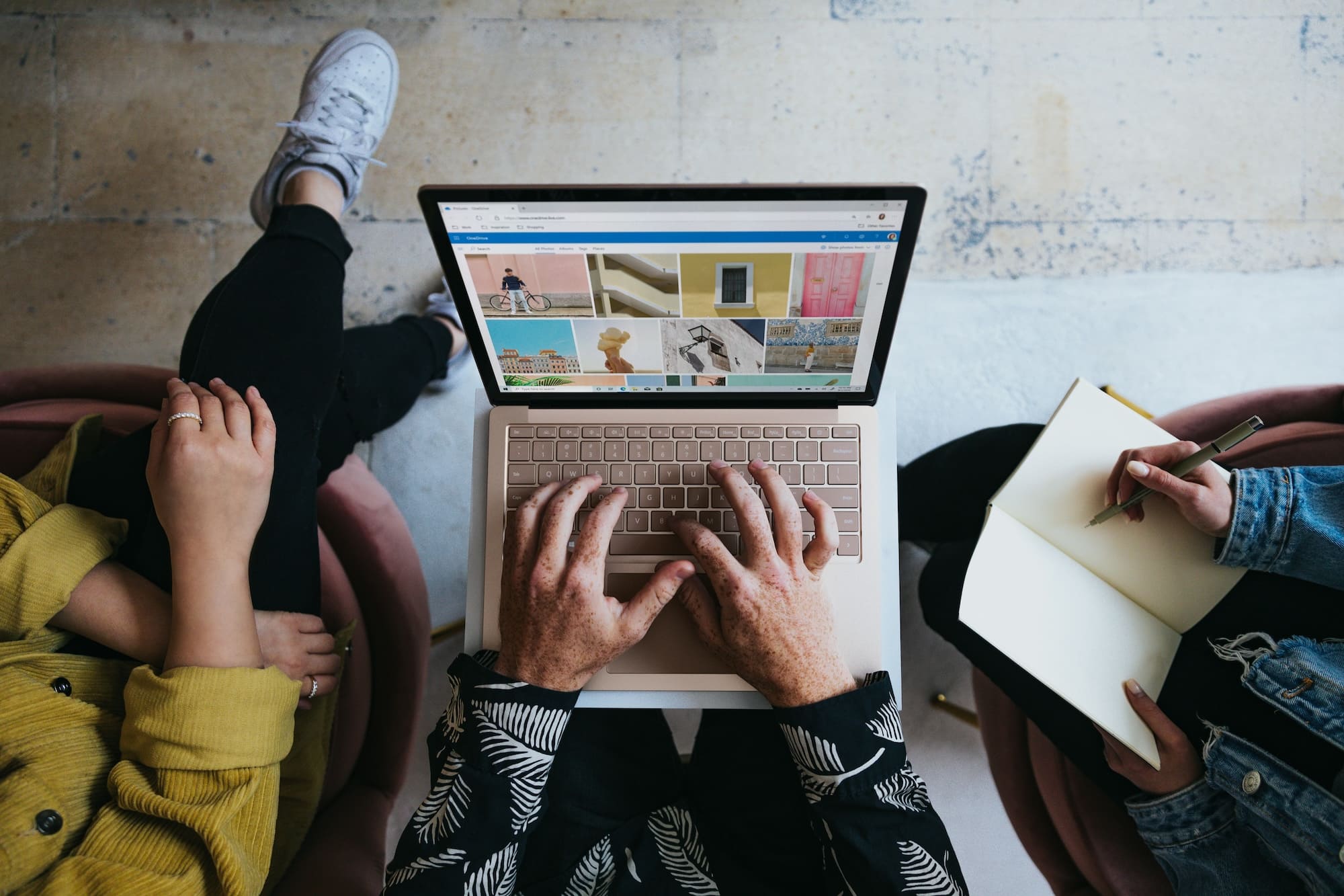 Leveraging AI social listening for pharma marketing strategies